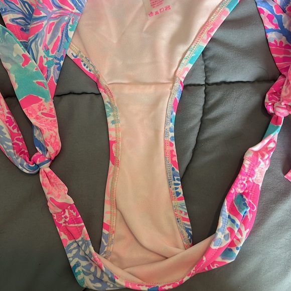 Lilly Pulitzer Bikini - Size 6 - Picture 4 of 8